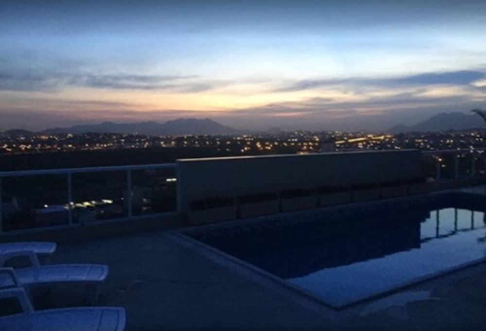 Mont Blanc Suites Duque De Caxias Exterior photo